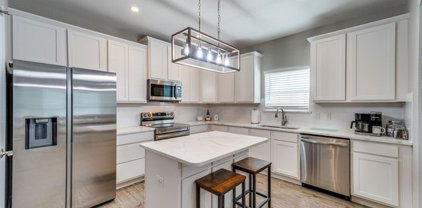 744 Valley Oaks Dr, Canyon Lake