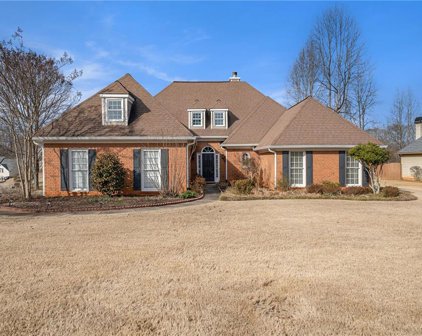 3510 Chartwell Trail, Suwanee