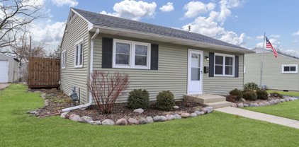 212 N Evanslawn Avenue, Aurora