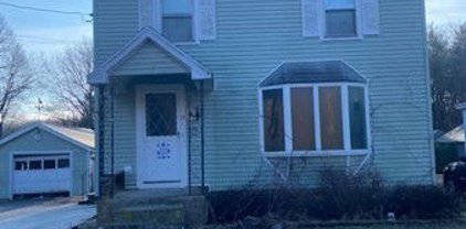 17 Maple St, Westford