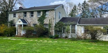 1756 Yellow Springs Rd, Malvern