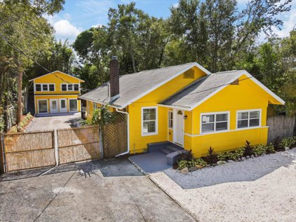 909 Druid Road E, Clearwater