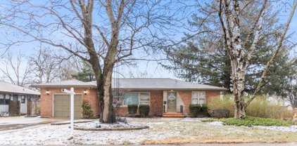 328 Le Grande Boulevard, Aurora