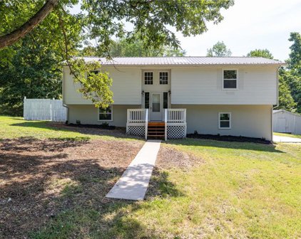 175 Meadow Lane, Lexington
