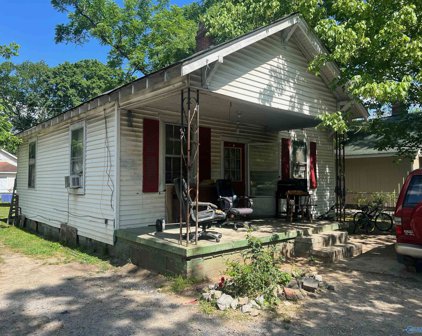 7 First Street, Albertville