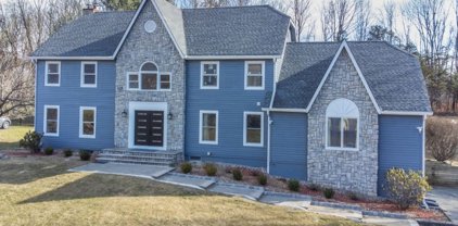 8 Fidelian Way, Montville Twp.