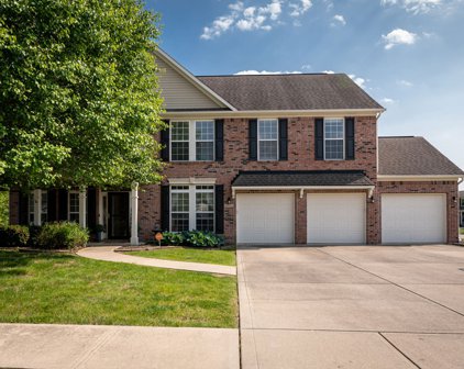 6935 Trailside Drive, Avon