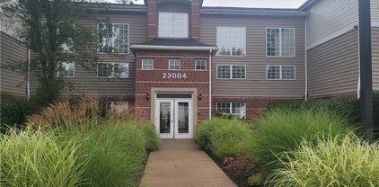 23004 Chandlers Lane Unit 4-227, Olmsted Falls