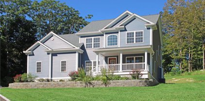 1 Christian Lane, Brookfield