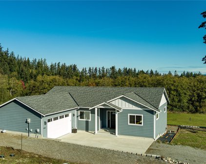 1665 Silver Lake Road, Oak Harbor