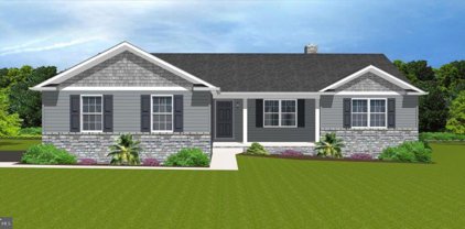 8670 Regal Dr, Mercersburg