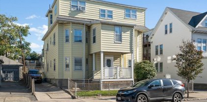 249 Main St, Everett