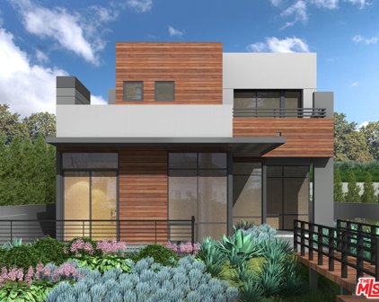 348 S Canyon View Dr, Los Angeles