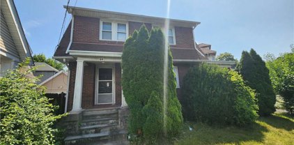 69 Coligni Avenue, New Rochelle