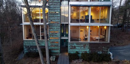 11 Edge Of Woods Ln, Hedgesville