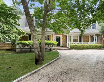 38 Old Depot Road, Quogue