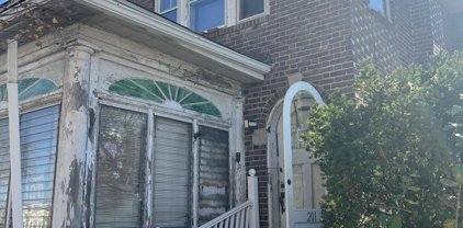 201 E 22nd St, Chester