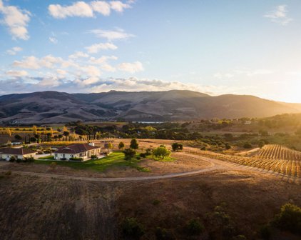7253 Santos Road, Lompoc