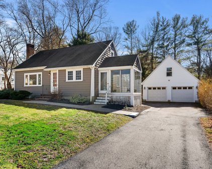6 Westwind Rd, Andover
