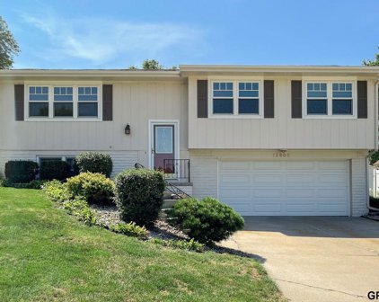 15805 Orchard Avenue, Omaha