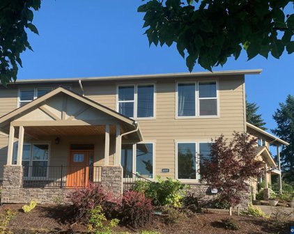 4050 Country Club Dr, Corvallis