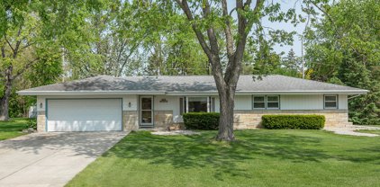 S68W13018 Camilla Dr, Muskego