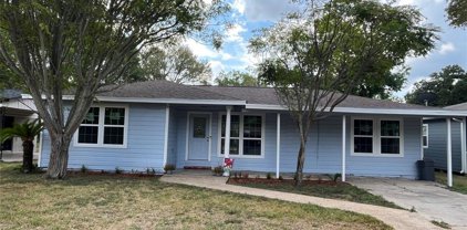 223 W Orchard Street, Clute
