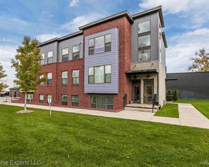 1260 DIAMOND Unit 31, Royal Oak