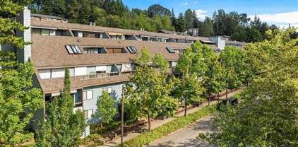 3030 80th Avenue SE Unit #303, Mercer Island