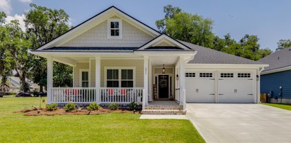251 Village Drive, Midway