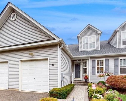 39 Gettysburg Drive Unit #39, Port Jefferson Station