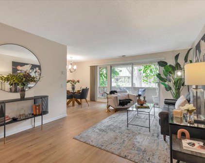 2466 W Bayshore RD 5, Palo Alto