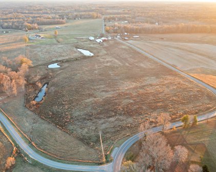 491 Oak Plains Rd, Clarksville