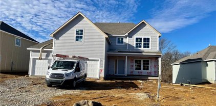 4716 Redwood Street, Leavenworth