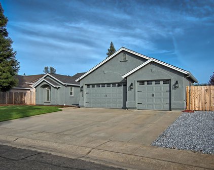 5029 Lost Creek Court, Redding