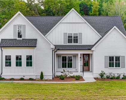 6094 Reynolda Trace, Greensboro