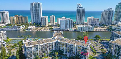 800 Parkview Dr Unit #631, Hallandale Beach