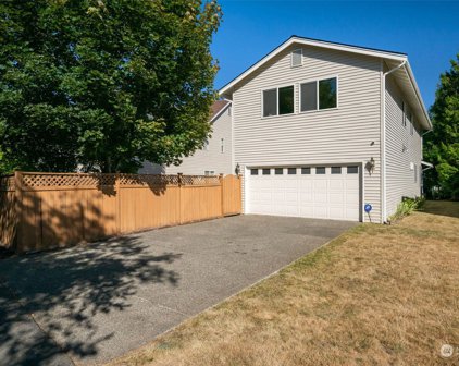 7703 Douglas Avenue SE, Snoqualmie