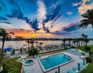 690 Island Way Unit 304, Clearwater image