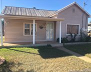 423 E Miller St, Dilley image