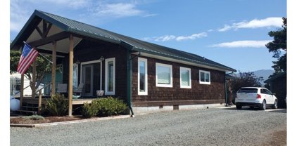 304 2ND ST, Garibaldi