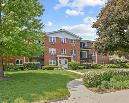 100 N Lincoln Lane Unit #2A, Arlington Heights