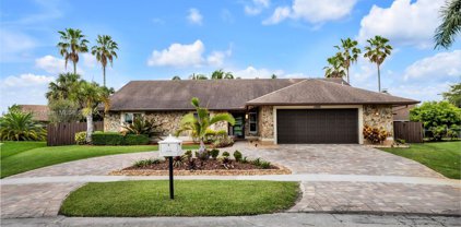 12100 Nw 14th St, Pembroke Pines