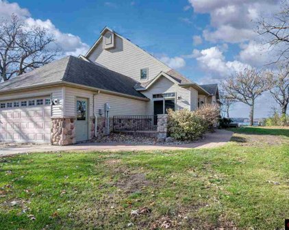 2490 Albion, Fairmont