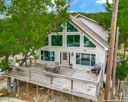 307 Lower Beacon Rd, Lakehills