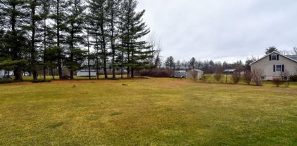 10 E Elm Avenue, Selkirk