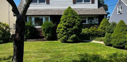 38 Staples Street, Farmingdale