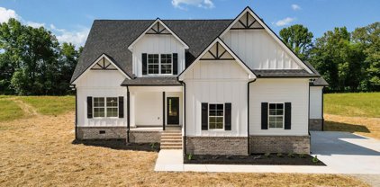 1005 Eugene Reed Rd, Woodbury