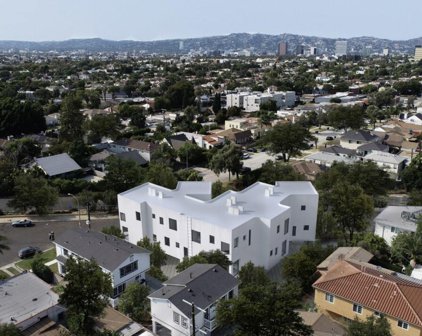 2000  Clyde Ave, Los Angeles