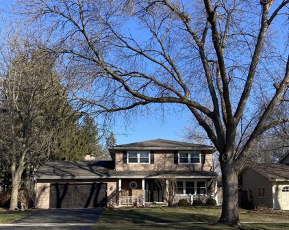 1528 Chat Court, Naperville